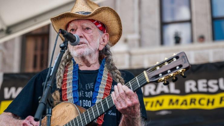 Willie Nelson Voices Opposition to Abbott Data Center Plans
